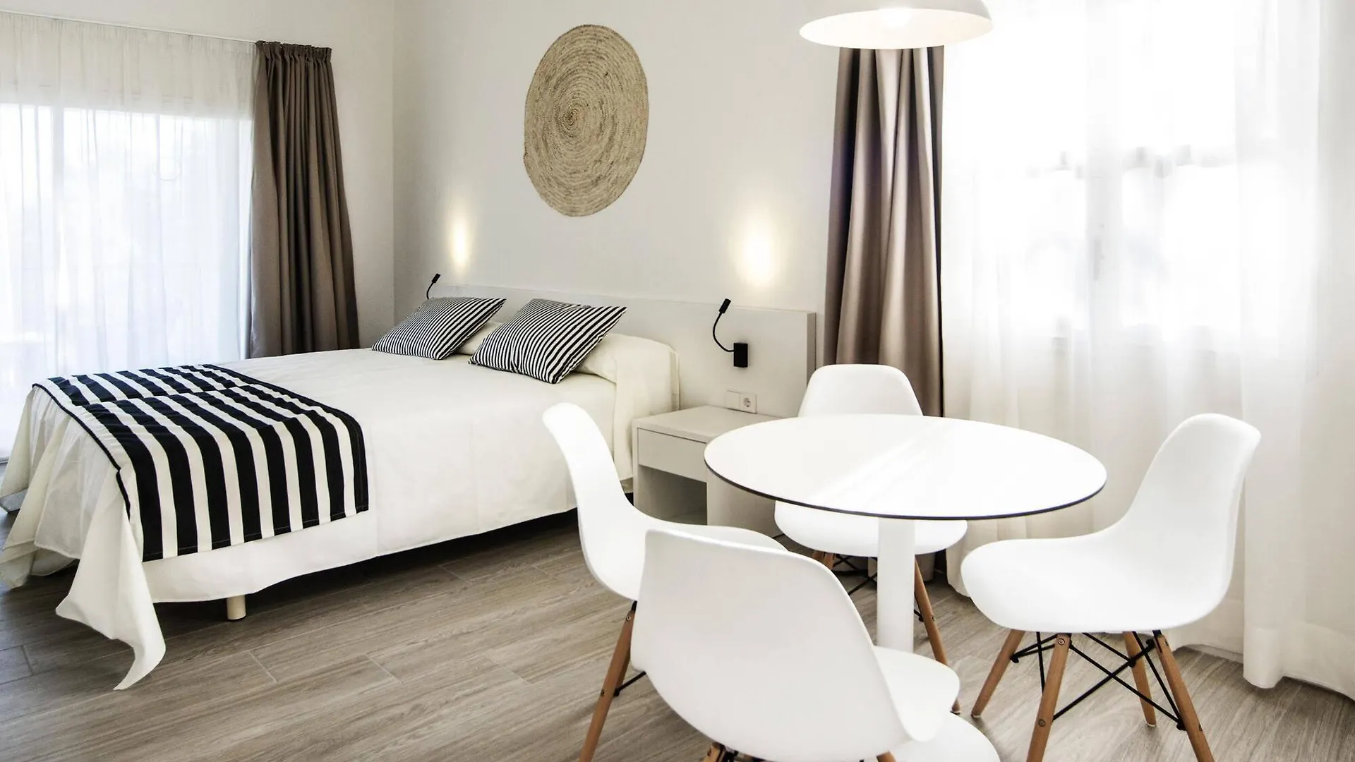 **** Resort Fergus Club Europa Hotel Peguera Spanje